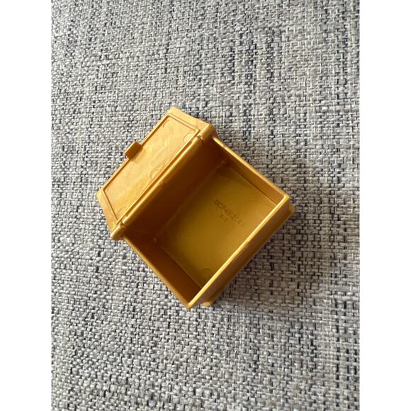 Ever After High Doll Apple White Legacy Day Gold Book Diary No key - Picture 2 of 5